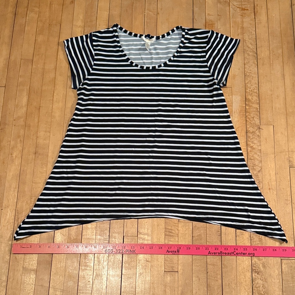NYC Black and White Striped Short Sleeve Tee